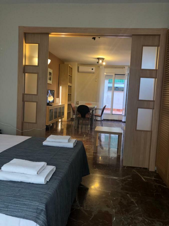 Constitucion Suite Confort D Granada Buitenkant foto