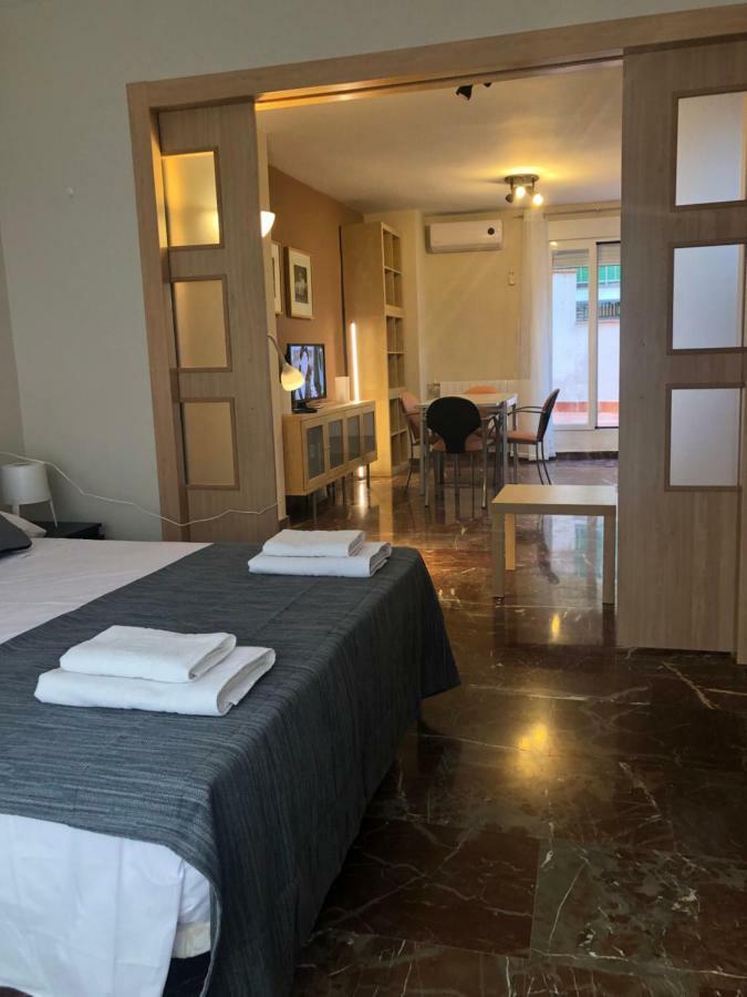 Constitucion Suite Confort D Granada Buitenkant foto